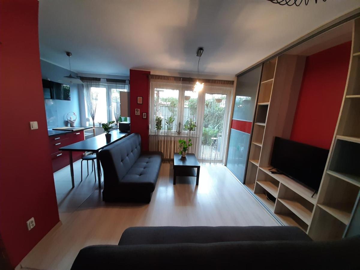 شقة Apartament Di Trevi - Klimatyzacja فروتسواف المظهر الخارجي الصورة