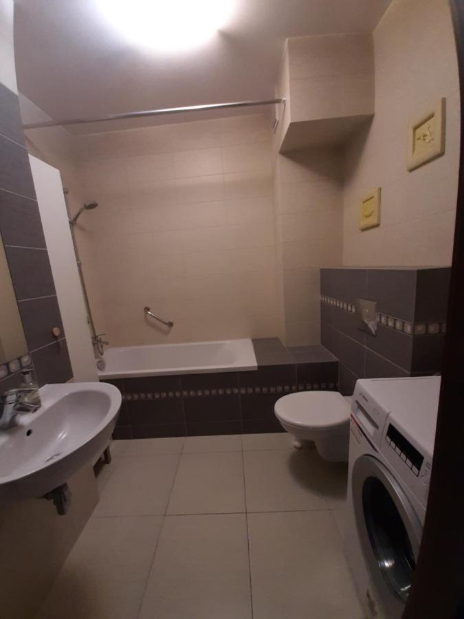 شقة Apartament Di Trevi - Klimatyzacja فروتسواف المظهر الخارجي الصورة
